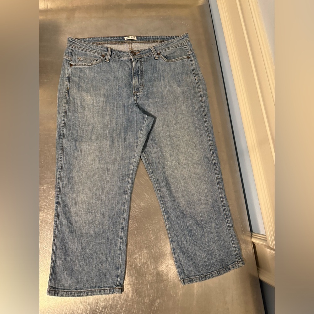 Lee - lightwash cropped denim capris